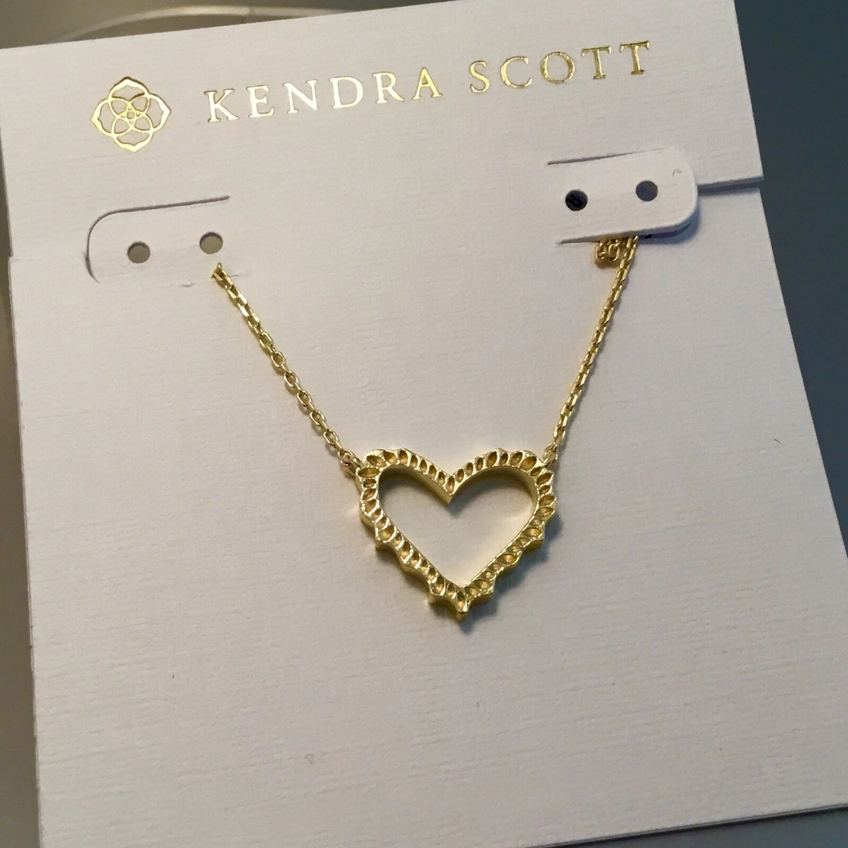 Kendra scott sophee heart cheap necklace