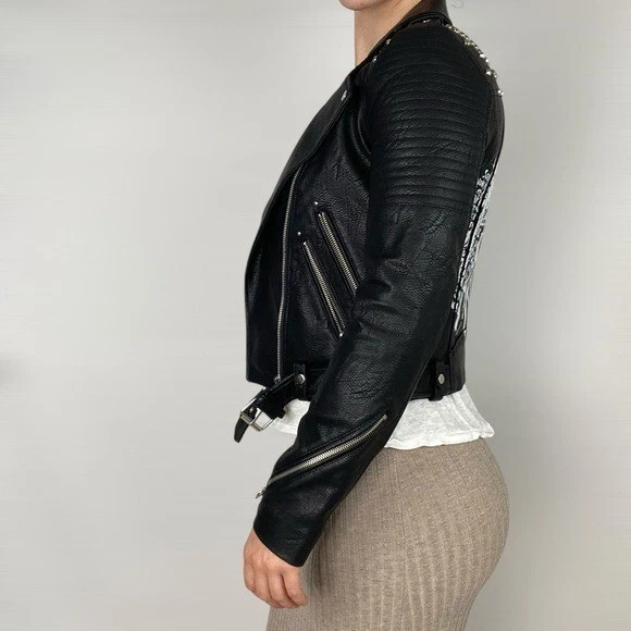 Chaqueta de Motociclista ZARA Graffiti Tachonada Imitación Cuero “Negro Plata Argent” Moto Foto 4 de 4