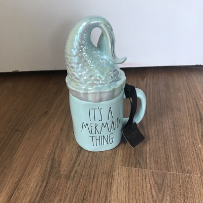 Rae Dunn Disney T S A MERMAID THING, ARIEL Tasse mit Top Neu Etikett