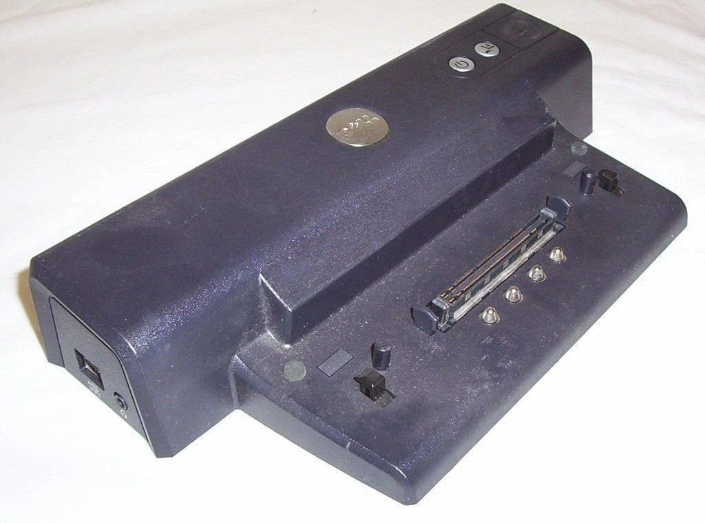 Dell docking station / port replicator PR01X / 0HD062 / 02243 - qty avail
