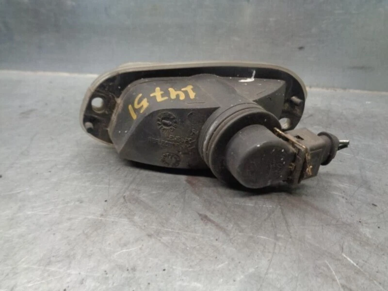 faro anteriore sinistro per MG ZR 105 2001 3844941 - Immagine 2 di 3