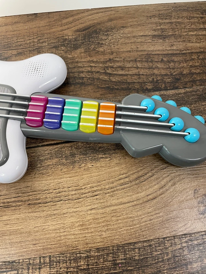 Sesame Street Elmo Guitar Rock 2010 Hasbro Musical Light Up Sounds White 2 - Image 3 of 4