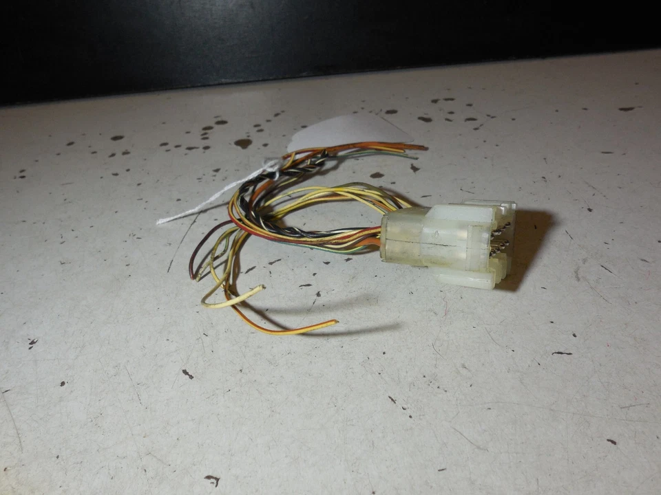 Conector branco tear de fiação ECU 1378137 97-01 BMW 540i E39 M62 528i 525i - Imagem 3 de 4