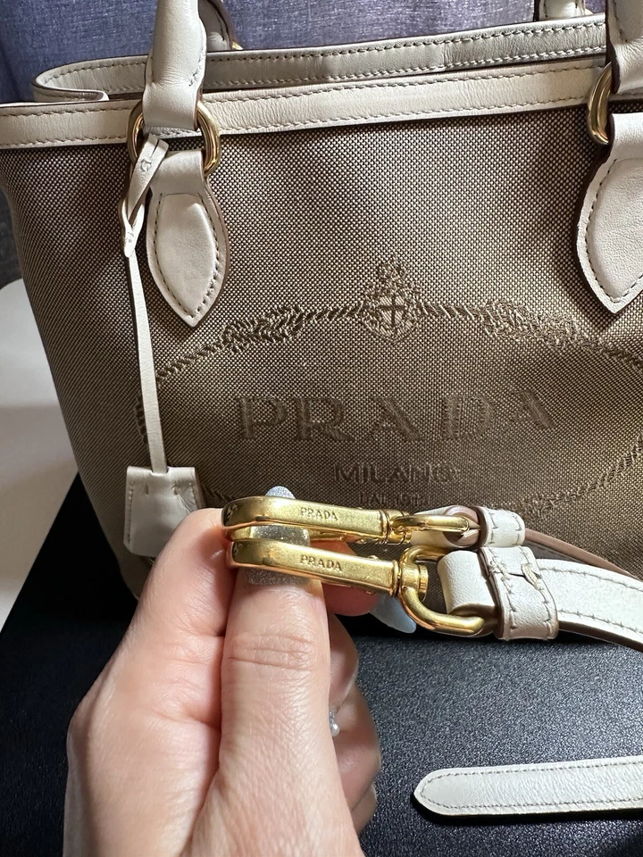 Prada белый Jacquard логотип сумка с короткими ручками 2-сторонний дизайн через плечо или Дамская сумка - Изображение 4 из 4