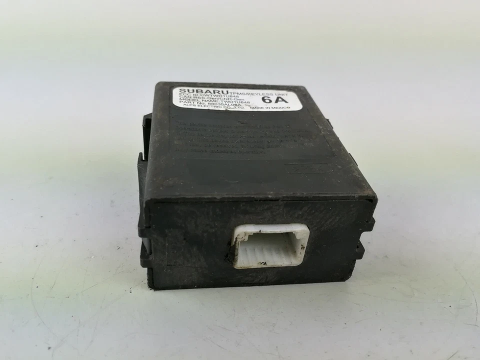 2015 - 2018 Subaru Outback Keyless Entry Entrance Contol Module Unit 88035AL06A - Image 2 of 4