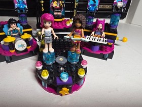 KPop Demon Hunters Mira Rumi Zoey Minifigures & LEGO Friends 41105 Stage LOT