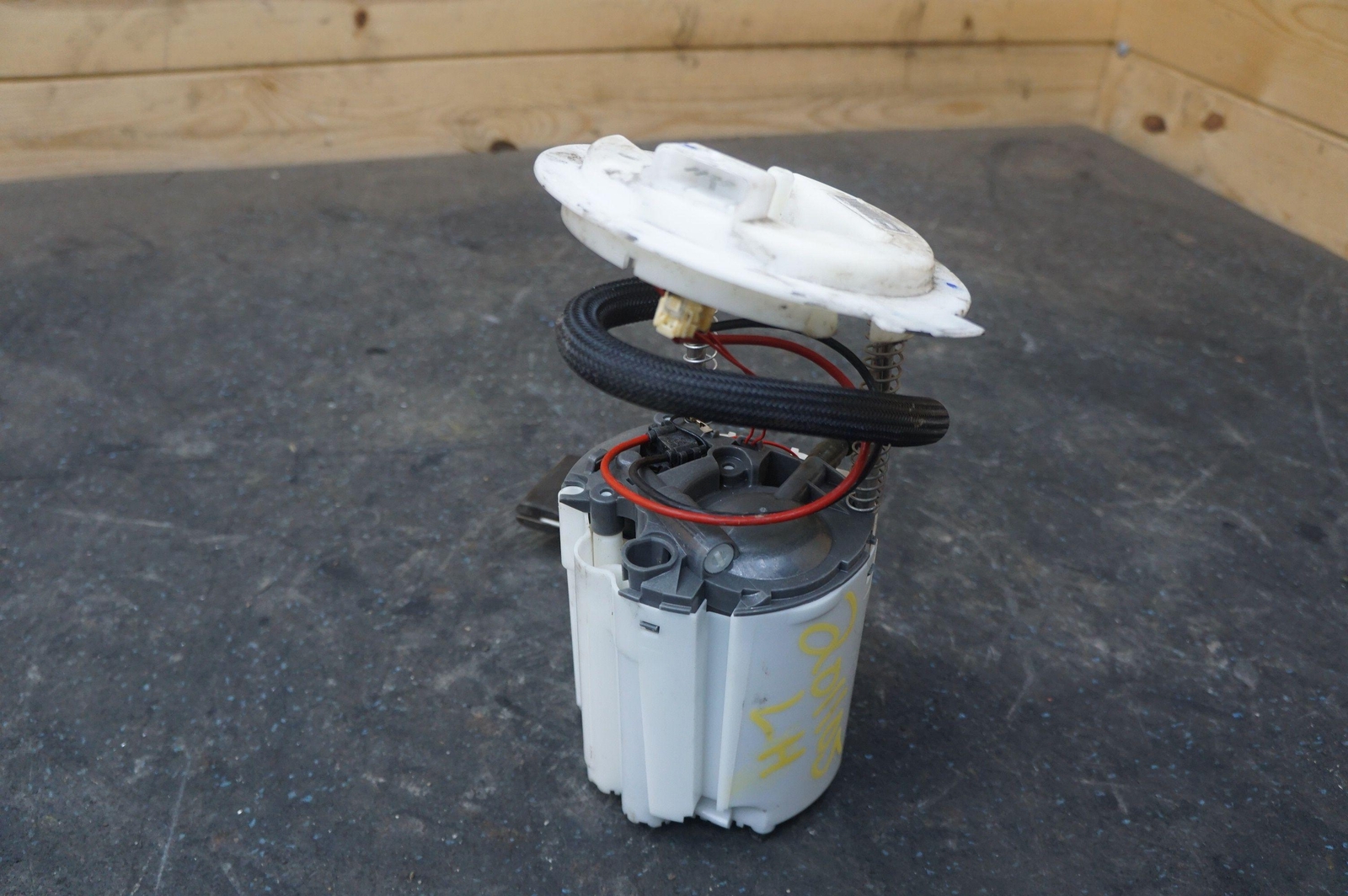 Left Fuel Pump Assembly 670030756 Oem 3.8l V8 Maserati M156 Quattroporte 2013+