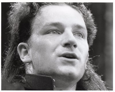 BONO PHOTO LIVE AID 1985 UNIQUE IMAGE UNRELEASED HUGE 12 INCH B&WHITE EXCLUSIVE 