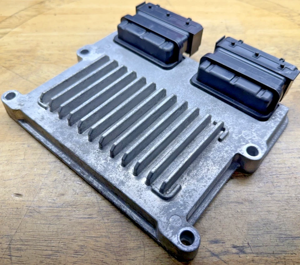 Hyundai Genesis 2012-14 cupé motor ECM módulo de control informático PCM 39115-3CKN0 Foto 3 de 4