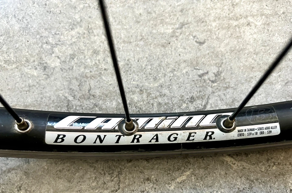 BONTRAGER Camino 26" 559x18 MTB Laufrad VR schwarz Vorderrrad für Scheibenbremse - Bild 3 von 4