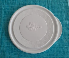 Pampered Chef Replacement Lid 6.25" outside, 6" inside White.