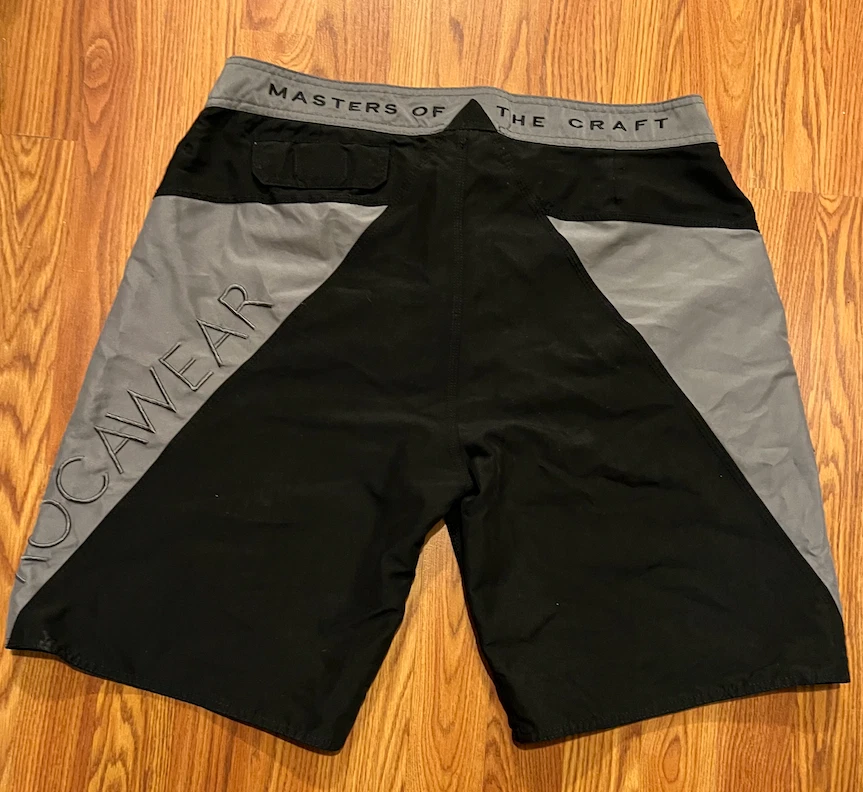 Pantalones cortos de playa Rocawear para hombre 38 9" bloques de colores logotipo grande Foto 2 de 4