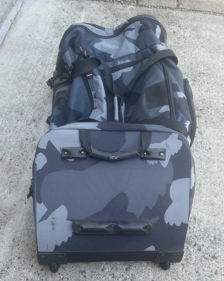 Fox Moto Motocross Racing Roller Duffle Camo Gear Bag Handle L 31 x W 15 x H 17 - Image 4 of 4