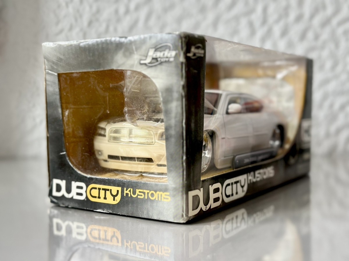 Jada Toys Dub City Kustoms 06 Dodge Charger R/T 1:24 Scale HE