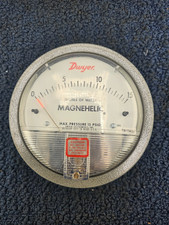 Dwyer Magnehelic Differential Pressure Gauge 0-15 Inches Of Water