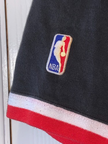 VINTAGE CHICAGO BULLS CHAMPION 2XL WARM UP SHIRT MADE IN USA - Picture 7 of 10