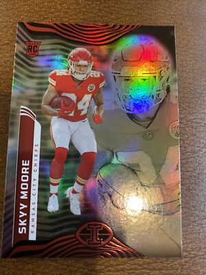 2022 Panini Illusions Football Rookie Card Skyy Moore