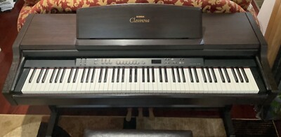 Yamaha Clavinova Clp-840 Used Black Electric Piano with Yamaha Clavinova Clp-840 Used Black Electric Piano with