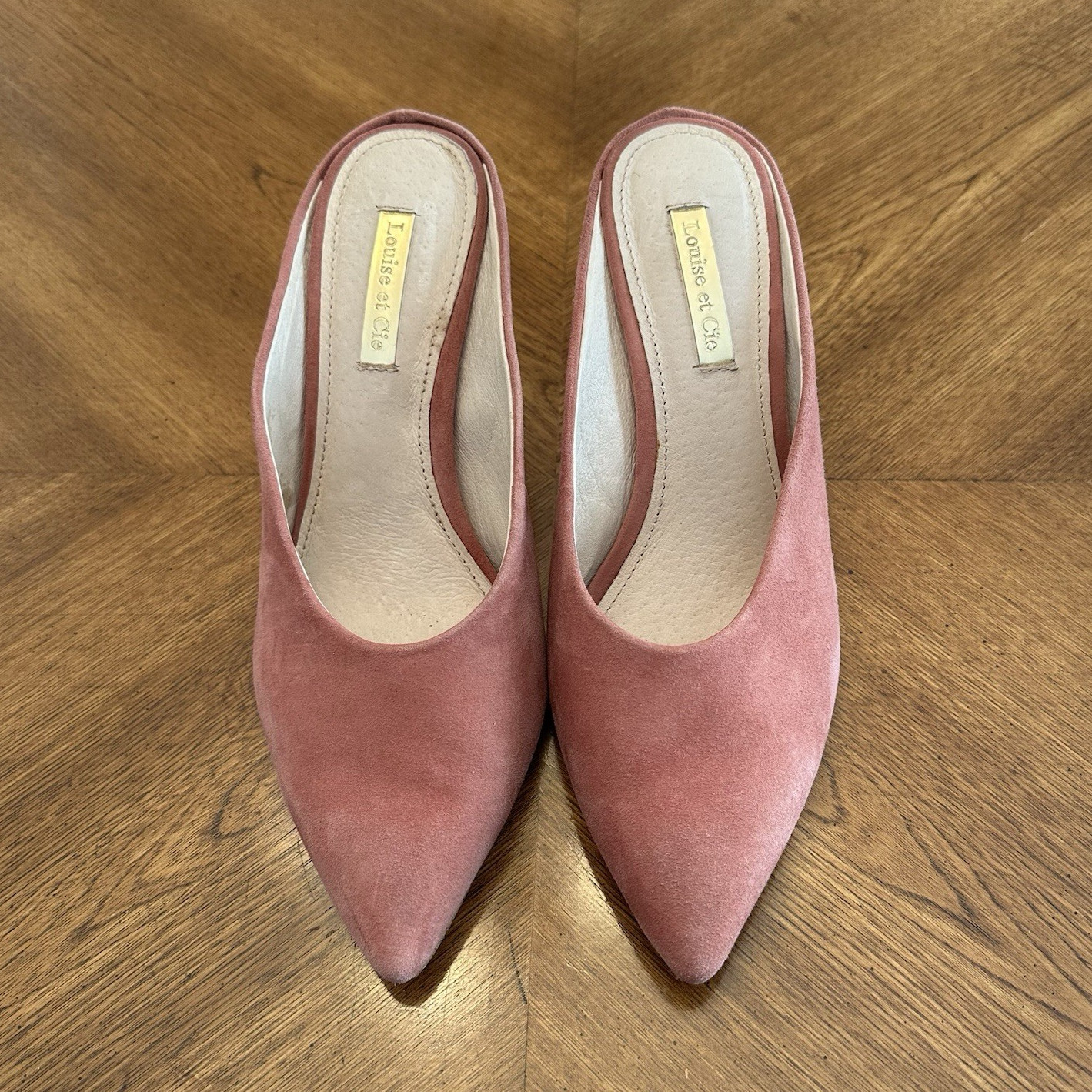 Louise et Cie Pink Suede Pointed Toe Kitten Heel Mules Slip On, Size 6 Lo-Karas