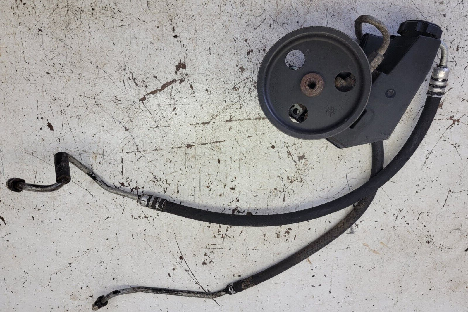 Jeep Wrangler TJ 97-06 Power Steering Pump 4.0L With HOSES FREE SHIP