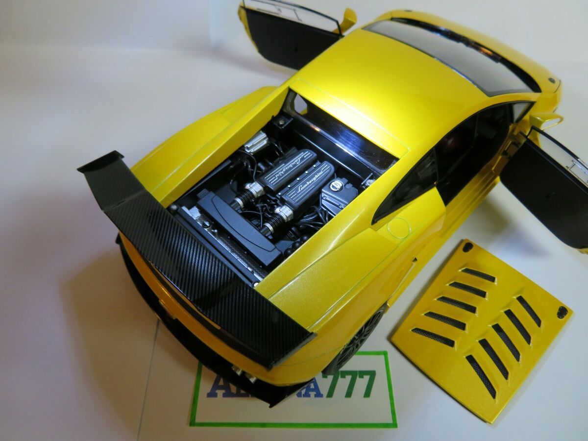 AUTOart 1/18 LAMBORGHINI Gallardo SUPER TROFEO LP560-4 AUTOart 1/18 LAMBORGHINI Gallardo SUPER TROFEO LP560-4