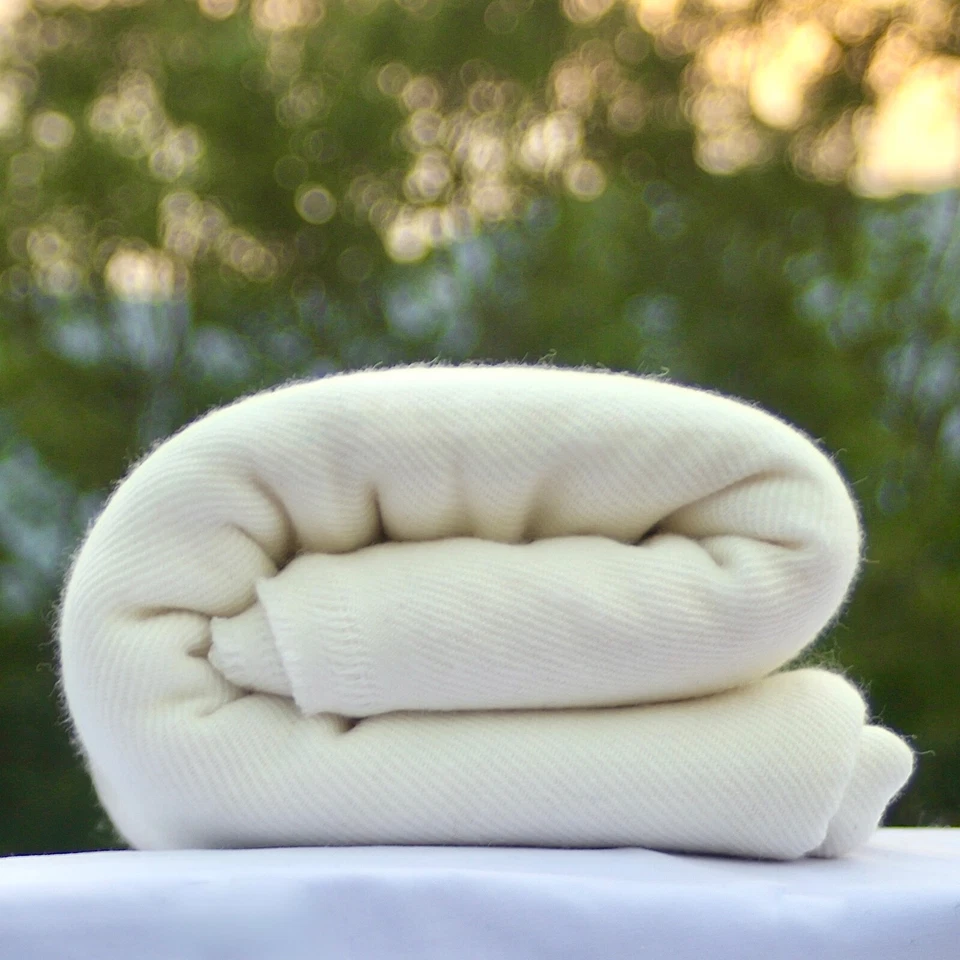 Cashmere Blanket 'Lhotse' - Handcrafted From Nepal, Bedspread, Snuggle Blanket - Image 2 of 4