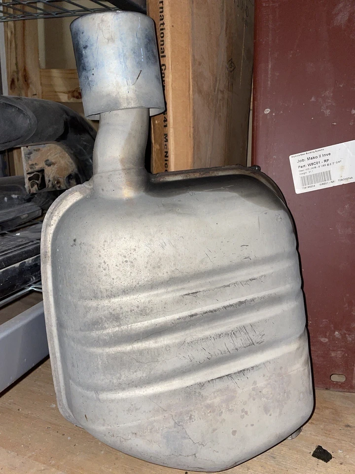 2004-2005 BMW 645Ci E63 E64 EXHAUST MUFFLER SET 7526181 (Both sides) - Image 4 of 4