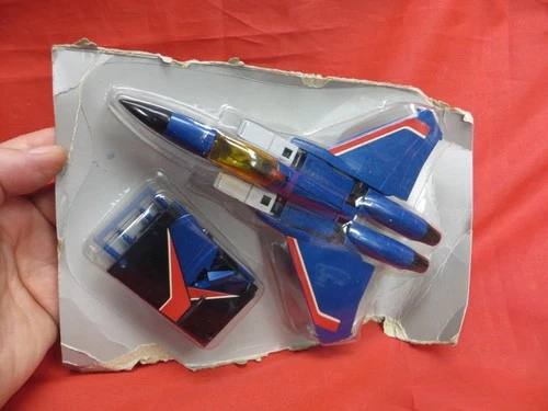 VINTAGE G1 TRANSFORMERS :   1984 THUNDERCRACKER  SEALED ON CARD