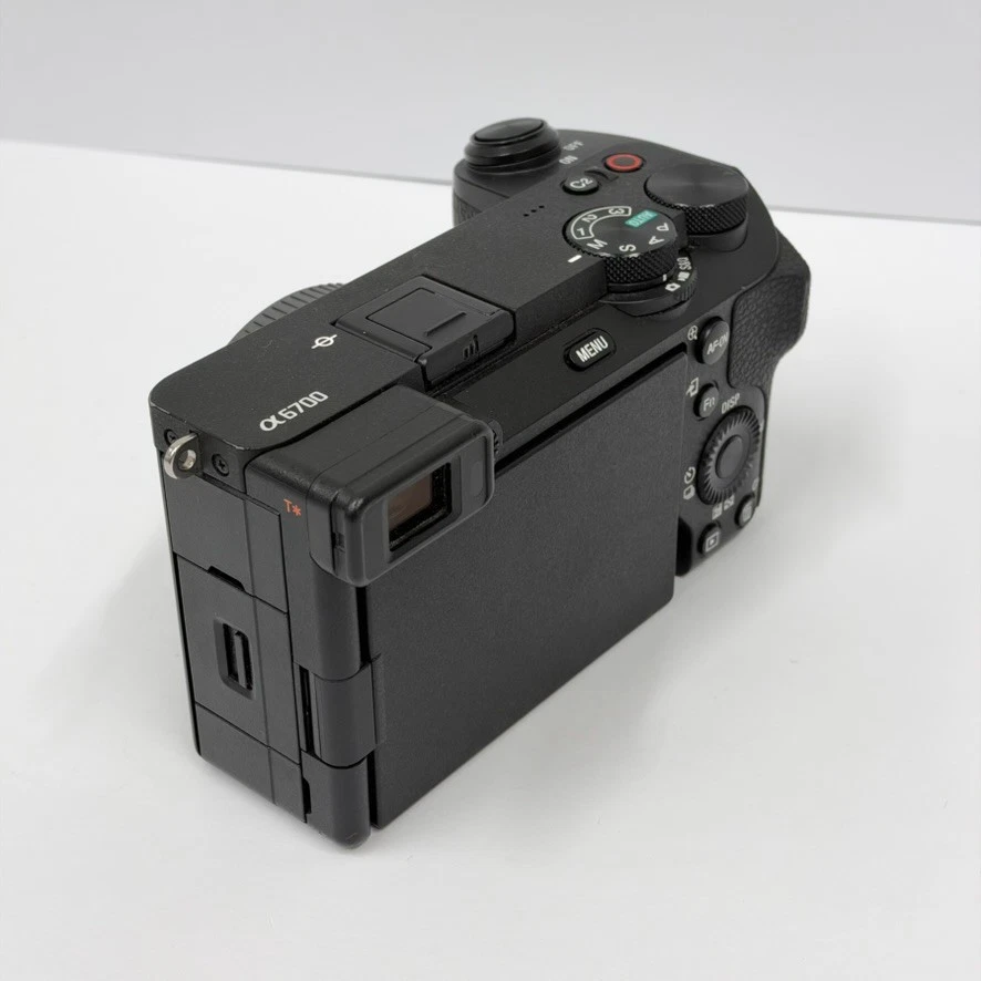 Sony Alpha 6700, photo 3 of 5