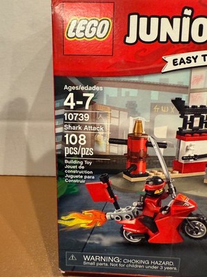LEGO 10739 Ninjago Juniors Shark Attack Lloyd Kai Great White