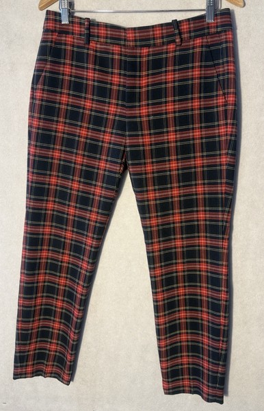 Ladies Size 10 Zara Cropped pants, Pockets, Black & Red