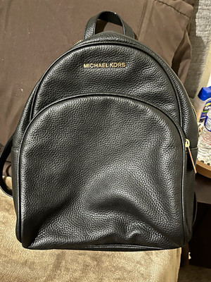 Michael Kors Black Pebbled Backpack Gold Hardware Zip Medium w/ Charm
