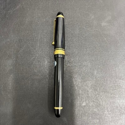 PILOT CUSTOM 743 Füllfederhalter Schwarz Gold Akzente M Feder aus Japan Selten