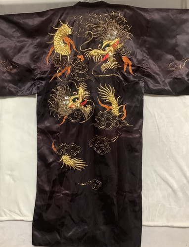 VTG RARE Japanese Kimono Embroidered Dragon Gold Made in Japan Robe OneSize Silk