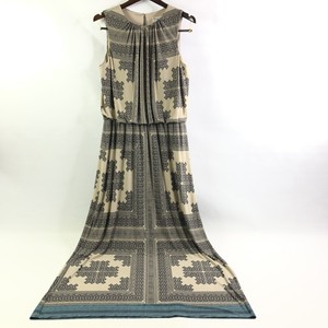 vestido bege com preto