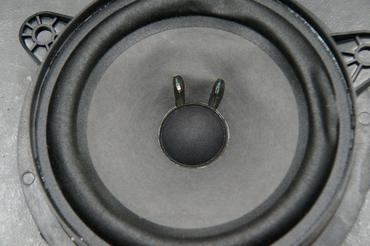 Speaker 191369 Maserati Quattroporte Rear Door Box 280727-001 Bose