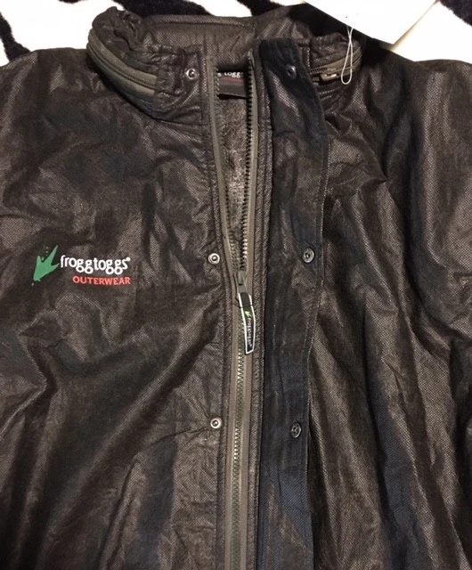 NWT Men's Jacket Froggtoggs Size S Zipper & Snap Front 100% Waterproof
