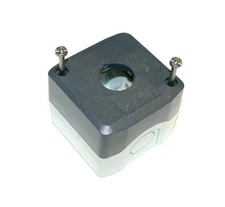 NEW TELEMECANIQUE GRAY & WHITE ELECTRICAL ENCLOSURE PUSHBUTTON BOX MODEL XALD01