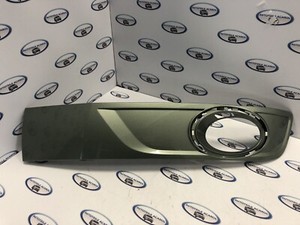 VW T5 Multivan Blende vorne für Stoßstange 7E5807489C links Chromring 10