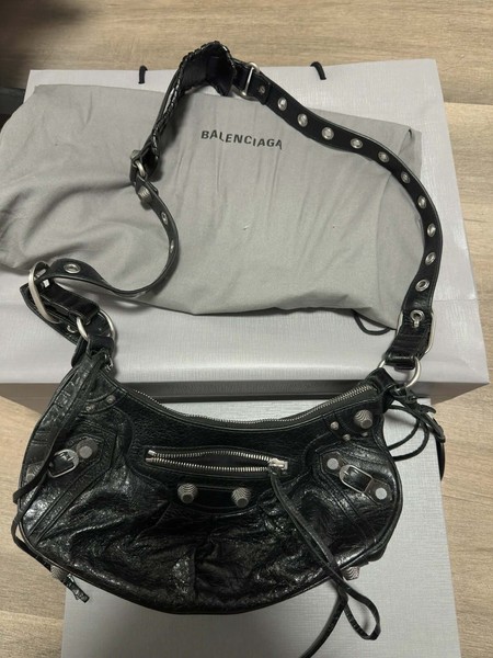 Balenciaga Le Cagole Shoulder Bag Small