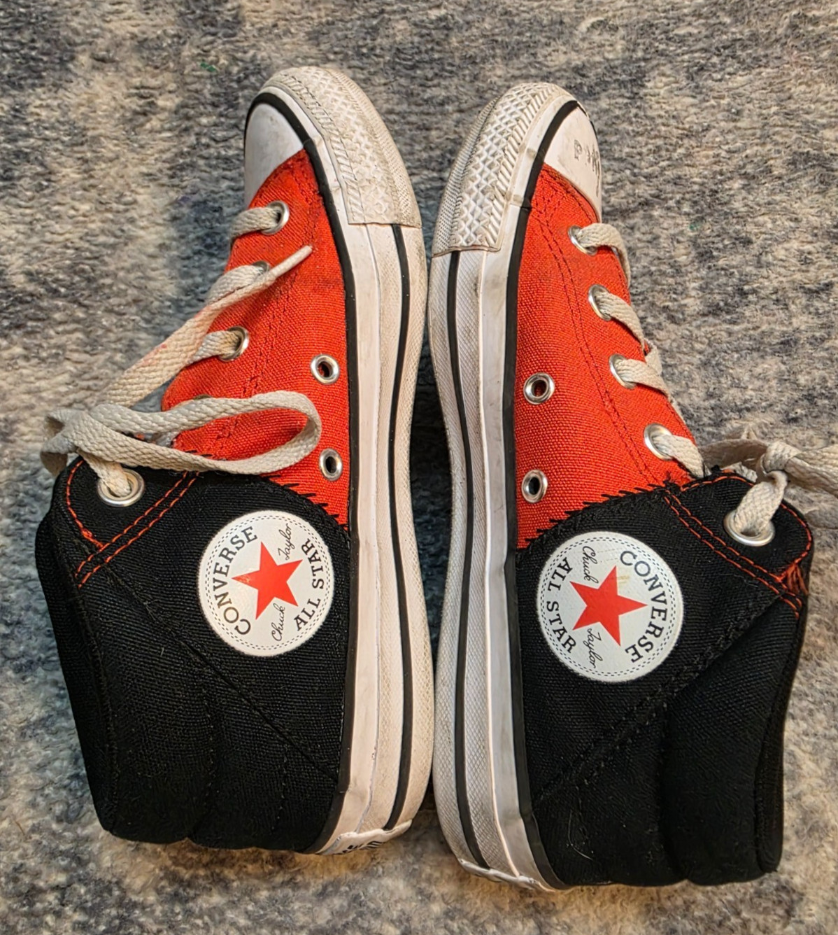 Size 3.5Y  Youth Converse All Star Chuck Taylor Axel Mid Black/white/fever Dream thumbnail 6