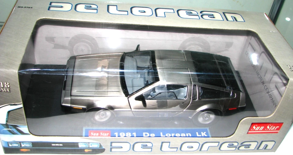 1/18 SCALE 1981 DMC DeLOREAN by SUN STAR - Image 4 of 4
