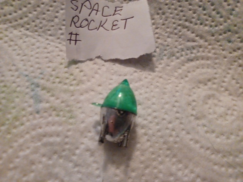 VINTAGE RARE GUMBALL/VENDING SPACE ROCKET CHARM.
