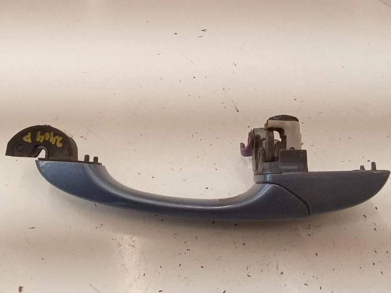 Manija de puerta delantera derecha para pasajero Chrysler Town and Country 2011-2016 OEM Foto 3 de 4