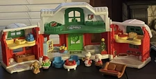 Little People North Pole Cottage & Figures Santa Christmas Lot WORKS