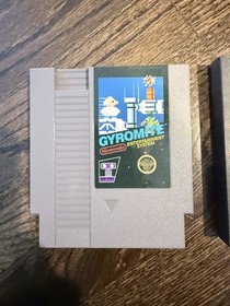 Lot Of 15 NES Games Including Gyromite (5 screw), RoboCop, & Duck Hunt (5 screw)