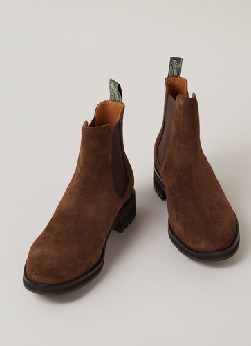 bryson suede chelsea boot