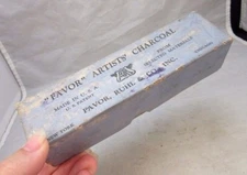 Vintage "Favor" Artists Charcoal box. Favor, Ruhl Co.