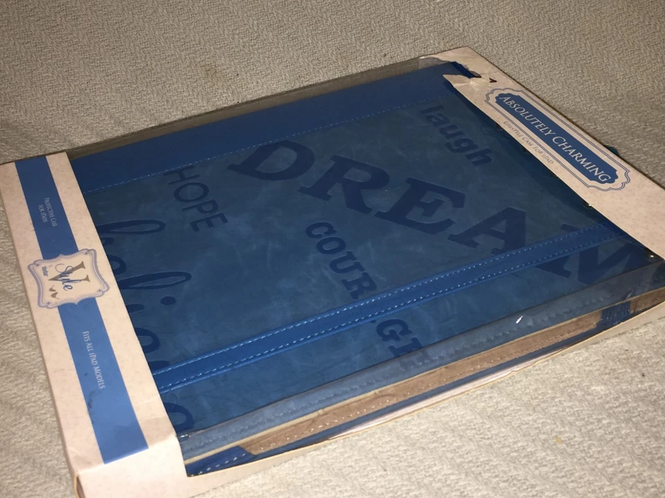 V Style by Vivitar Absolutely Charming BLUE Lifestyle Case For iPad SPFT-1000 - Image 2 of 4