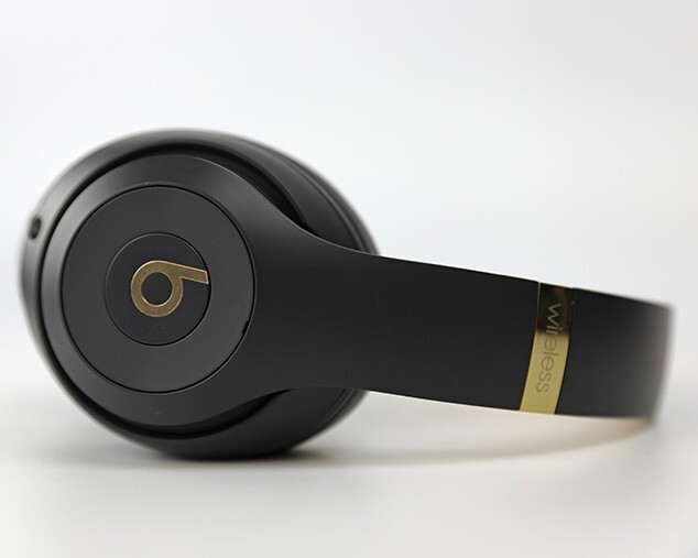 NEW SEALED - Beats Studio3 Wireless Skyline Collection NEW SEALED - Beats Studio3 Wireless Skyline Collection